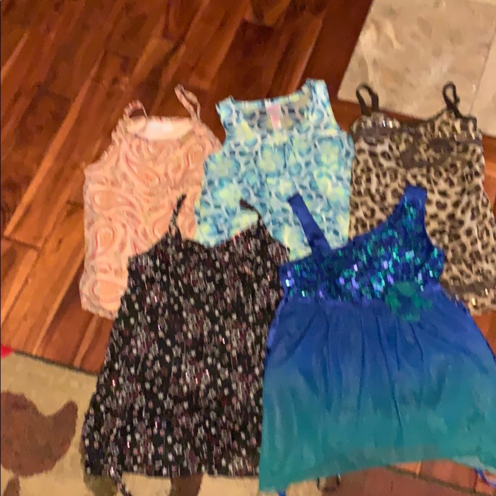 Girls tanks